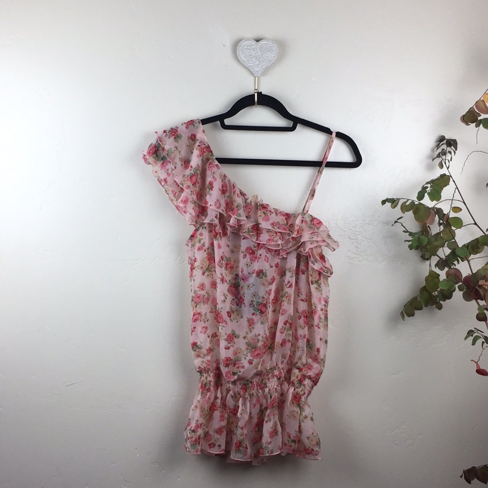 TCEC | One Shoulder Flirty Top